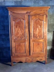 Splendid and Antique Provençal Wardrobe in Blond Walnut